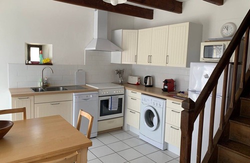 Caurel Cottage | A wonderful stone cottage sleeps up to 5, is set in a quiet lane yet near to shops, lake etc.
