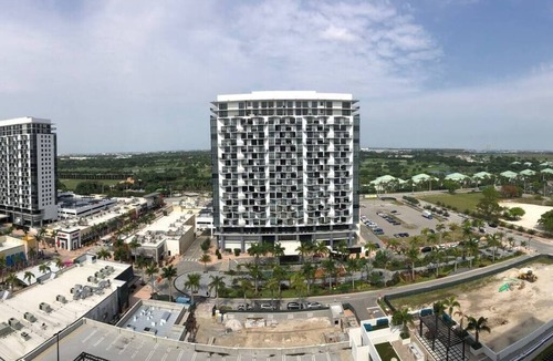 Doral Apartment | A1606A AWESOME Downtown Doral Apartment