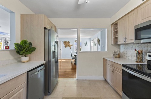 River Ridge Estates House | 🌊 A1A Oceanfront Beach House | Hot Tub, Game Room, Pet Friendly 🐾