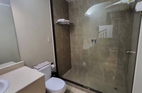 Financial District Apartment | A3 Akros Suite