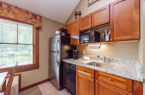 Thayerville Apartment | A314 Studio & Loft Standard View