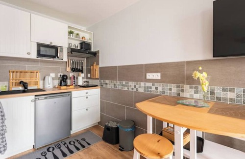 Treclun Apartment | A39 Exit N*5 Studio: Quiet/Relaxing/Secure