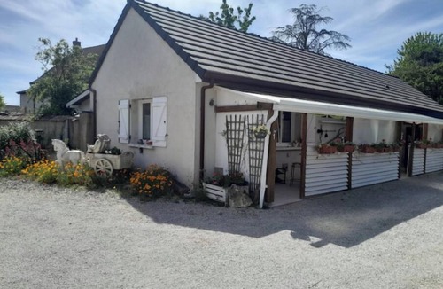 Treclun Apartment | A39 Exit N*5 Studio: Quiet/Relaxing/Secure