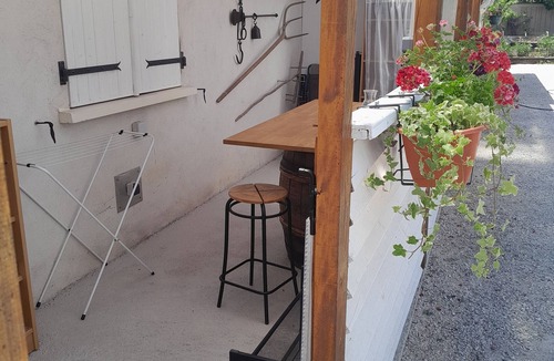 Treclun Apartment | A39, Exit N*5, T1: Quiet/Peaceful/Relaxing/Safe; 1 bed (140/200), master suite