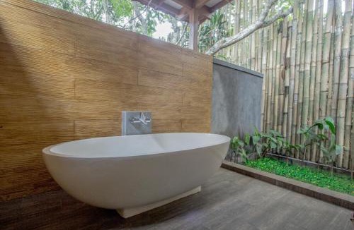 Kedewatan Villa | A4K Sanggingan Villa