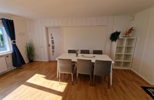 Klofta House | Aadarsh Villa rom kløfta 9 min from Oslo Airport