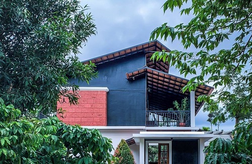 Muttil South Villa | Aambalvilla