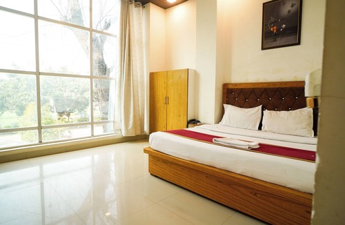 Ramnagar Hotel | AARYA HOTEL & SPA Jim Corbett