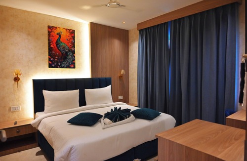 Vrindavan Hotel | AASHRAYA VRINDAVAN