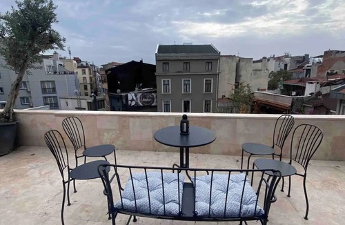 Taksim Apartment | AB Residences- Diamond Duplex 3BR Apt Terrace