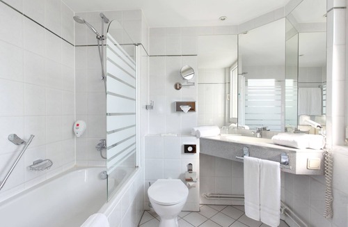 Friedrichsfelde Hotel | Abacus Tierpark Hotel Berlin