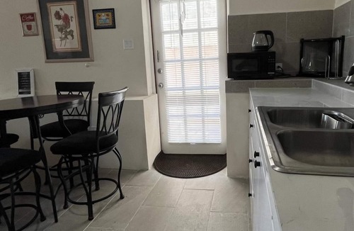 Ocean City Apartment | Abbe Garden Hideaway