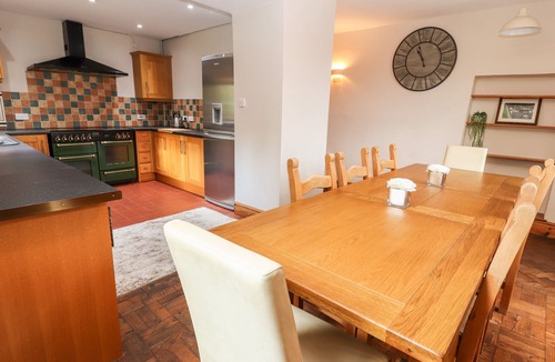Denbigh Cottage | ABBEY COTTAGE, pet friendly, character holiday cottage in Denbigh