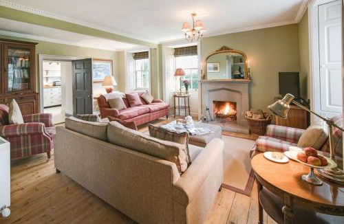 Coldstream House | Abbey House