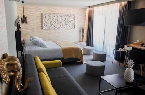 Sevry Hotel | ABCD Hotel-Restaurant