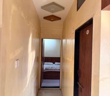 Satana Cabin | Abhijit Lodge