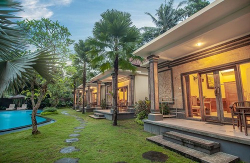 Lodtunduh Hotel | Abhirama Resort & Spa