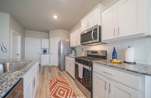 Abilene House | Abilene Heritage - Contemporary Elegance Downtown