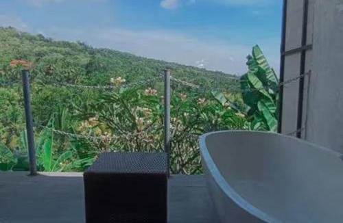 Kayu Putih Bed & Breakfast | Abinawa Hill