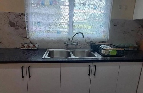Martintar Apartment | ABM Court Apt 2 - Neat, private, cosy. Home away from home 2 BRM apartment