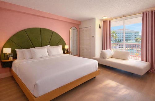 Clearwater Beach Hotel | Abode Beach House