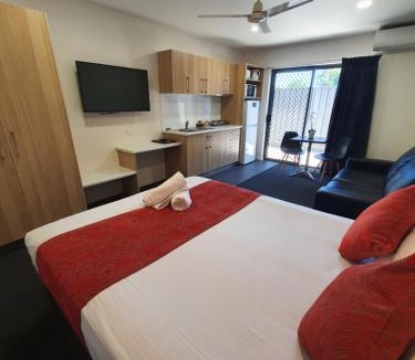 Emerald Hotel | Abode37 Motel Emerald
