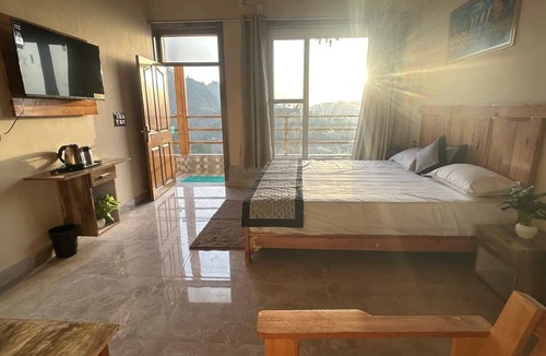 Ranikhet Hotel | Abodes Himalaya View