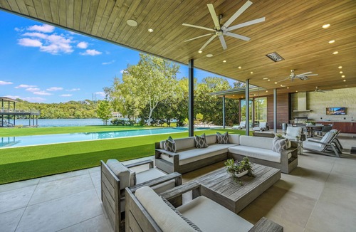 Austin House | Above Austin Anthem | Modern Luxury I Waterfront | Pool/Spa I Pickleball