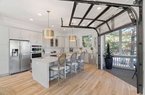 Green Hills House | Above Nashville Lombardy I Luxury I Location I Outdoor Dining I Services