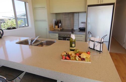 Merita House | Above The Bay