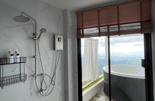 Chiang Rai Bed & Breakfast | Above the clouds - Chiang rai