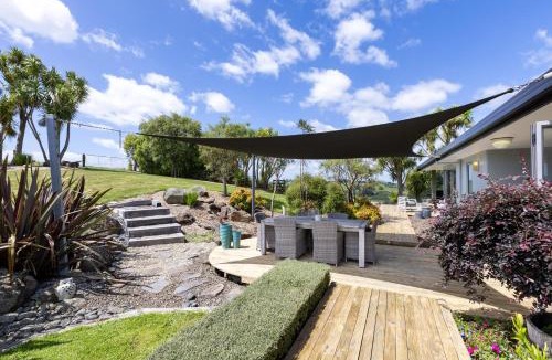 Karapiro Apartment | Above the River Karapiro Bed & Breakfast