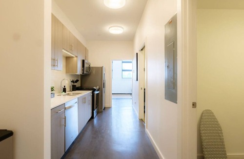 Washington Apartment | Above The Roots | Elegant & Bright Studio Stay