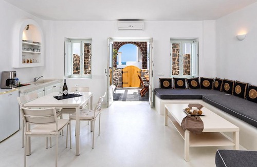 Imerovigli Villa | Abrazo Villas