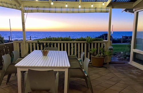 West Lakes Shore House | Absolute Beachfront Holiday Home! The Sandpiper Beach house