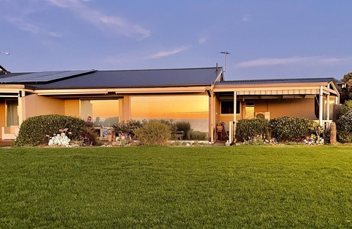 West Lakes Shore House | Absolute Beachfront Holiday Home! The Sandpiper Beach house