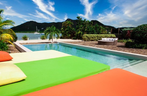 Jolly Harbour Villa | ABSOLUTE BEACH - Just a fews step to the beach