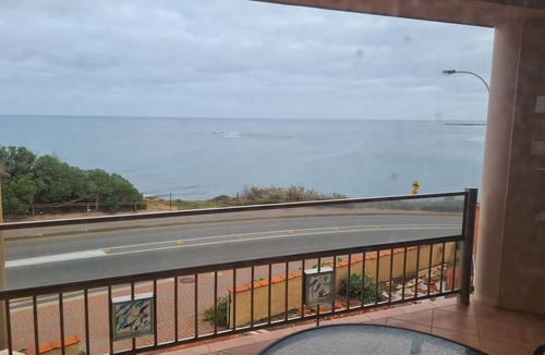 Christies Beach House | Absolute Beachfront Getaway in Adelaide's South