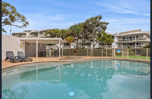Buddina Apartment | Absolute Beachfront Apartment, Kawana Beach Escape