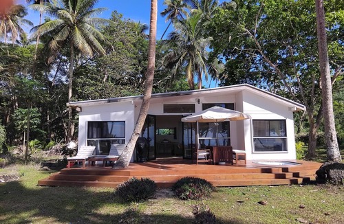 Savusavu House | Absolute Beachfront