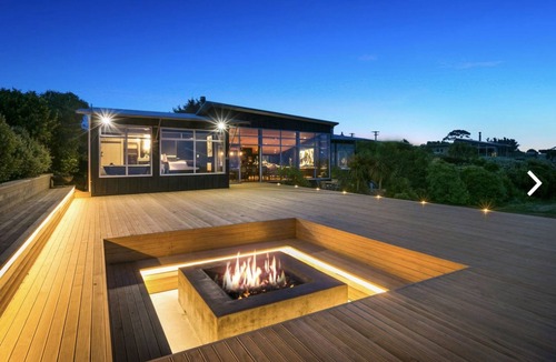Karitane House | ABSOLUTE BEACHFRONT LUXURY ACCOMODATION Entire home with Private Beach Access
