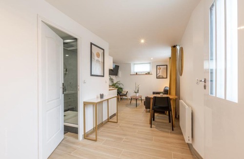 Vaires-sur-Marne Apartment | Absolute calm, terrace and private parking - Between Paris and Disney