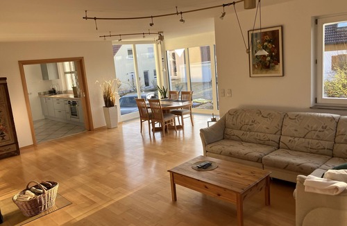 Dittelbrunn Apartment | Absolute Ruhe in Zentraler Lage - wir Freuen uns auf Sie!