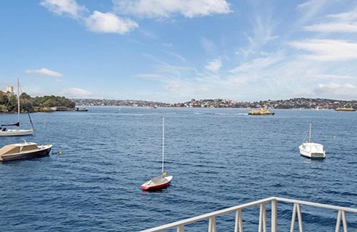 Kurraba Point Apartment | Absolute Water Front Sydney Harbour Studio BADEN