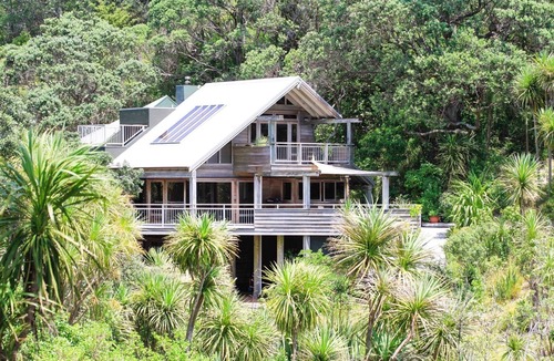 Whananaki North House | Absolute waterfront, private paradise. Native gardens, abundant bird life.