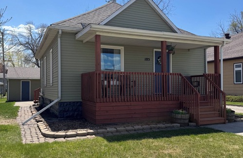 Dilworth House | ABSOLUTELY DARLING! The open concept makes it an enjoyable area to relax in.
