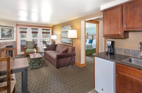 Deer Harbor Resort | Absolutely gorgeous resort & condos !