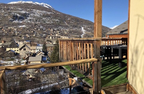 Briancon House | Absolutely quiet house with town center amenities
