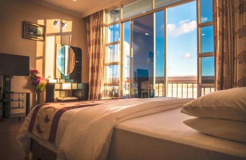 Hithadhoo House | Abuharee Grand