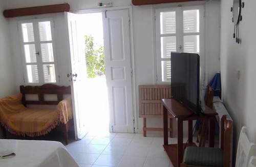 Oia Hotel | Abyssanto Villa